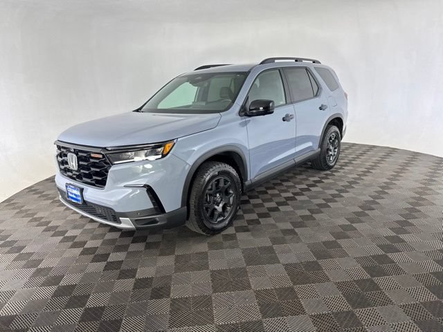 Used 2024 Honda Pilot TrailSport image 5