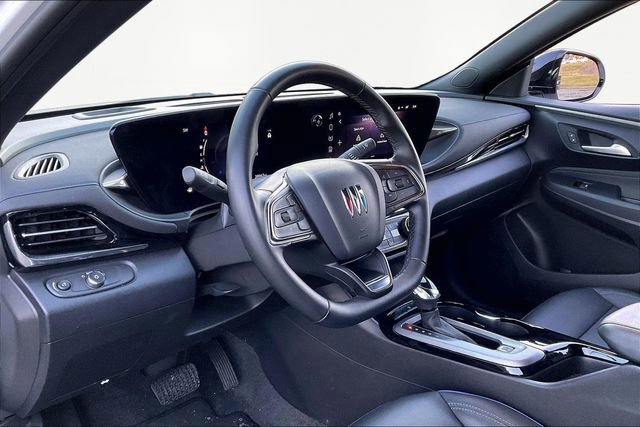 Used 2025 Buick Envista Sport Touring image 12