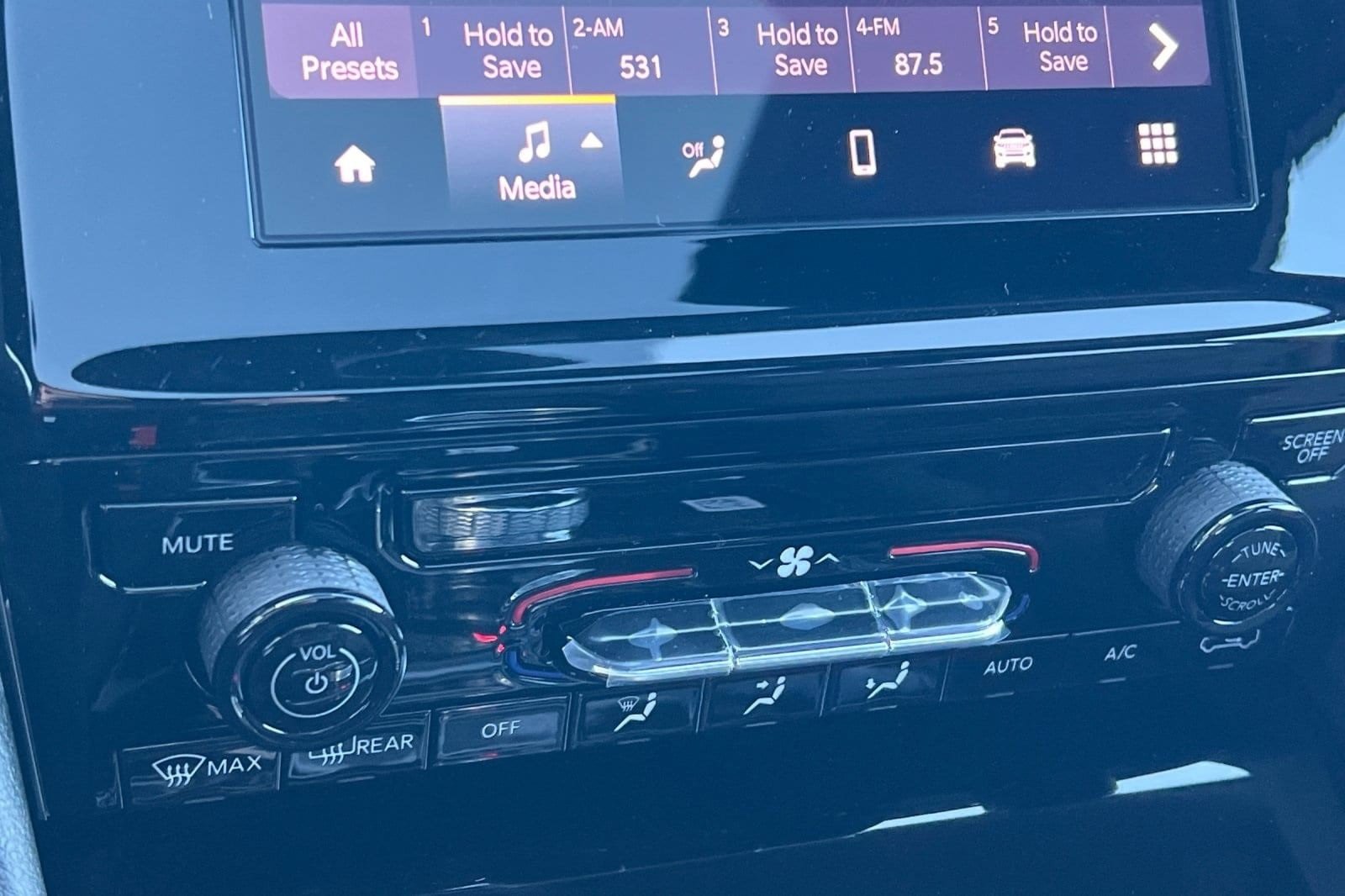 New 2025 Jeep Grand Cherokee L Laredo w/ Trailer Tow Package image 21