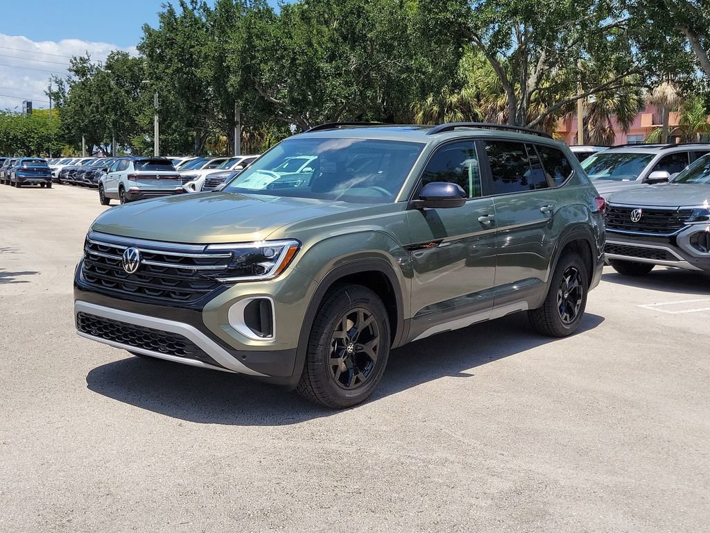 New 2026 Volkswagen Atlas Peak Edition AWD/4WD image 3