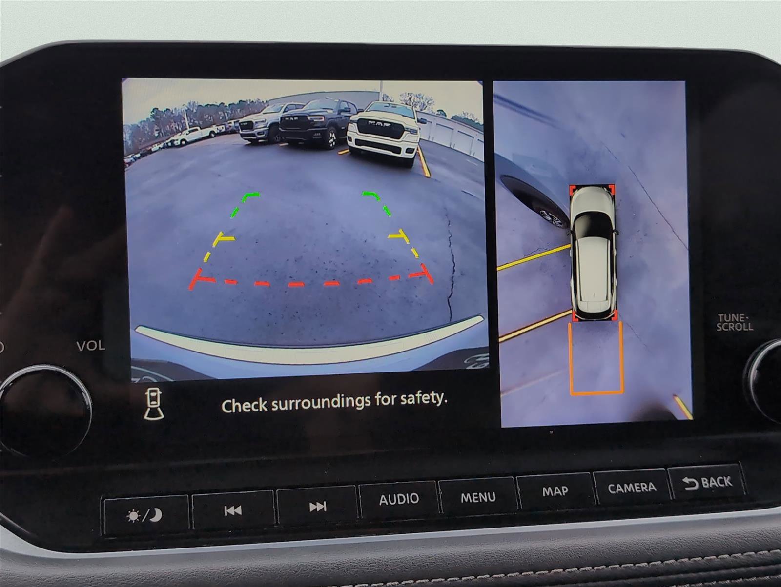 Used 2022 Nissan Rogue Platinum w/ Head-Up Display Package image 18