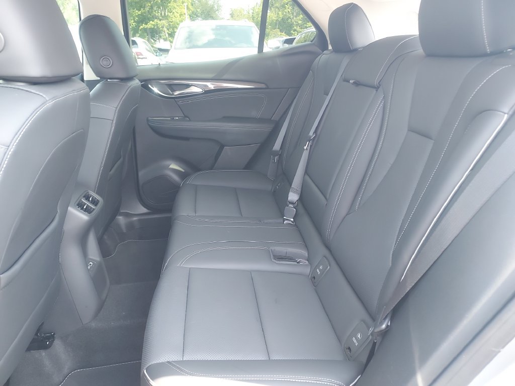 Used 2023 Buick Envision Essence FWD image 29
