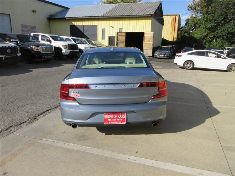 Used 2018 Volvo S90 T5 Momentum w/ Convenience Package image 4