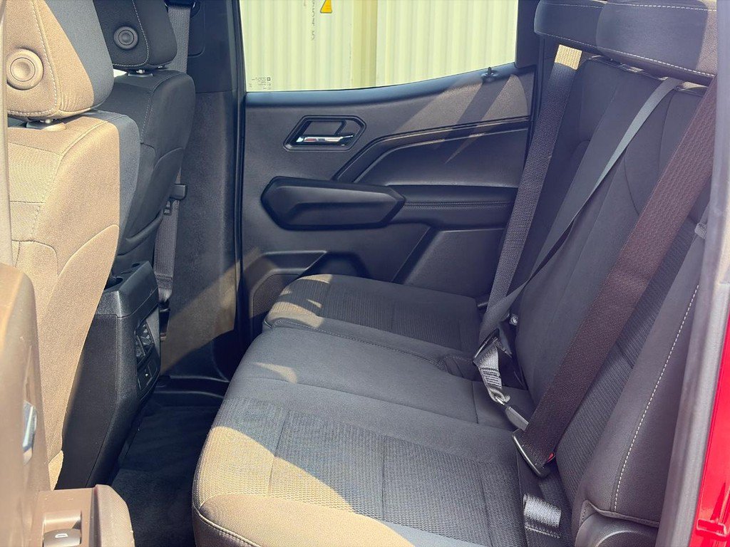 Used 2023 Chevrolet Colorado LT w/ LT Convenience Package II AWD/4WD image 11
