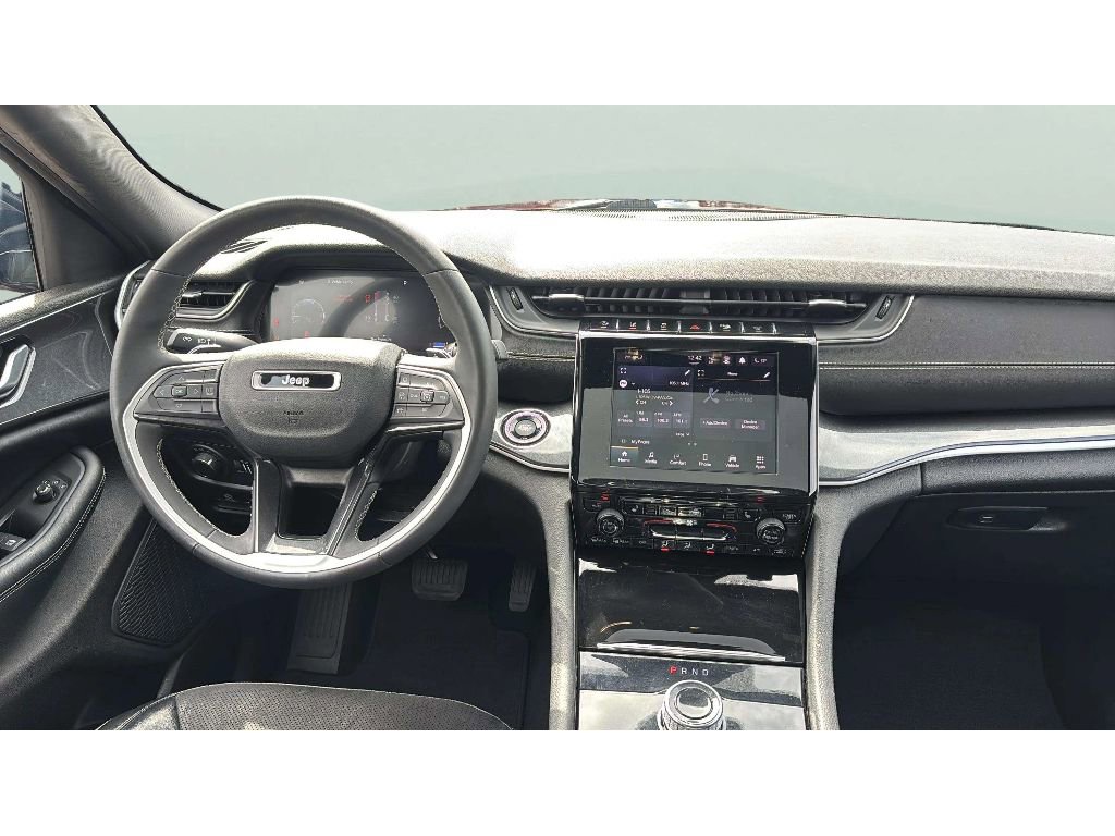 Used 2023 Jeep Grand Cherokee Altitude image 13