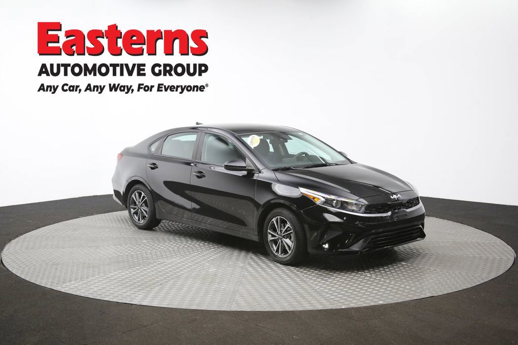 Used 2023 Kia Forte LXS image 48