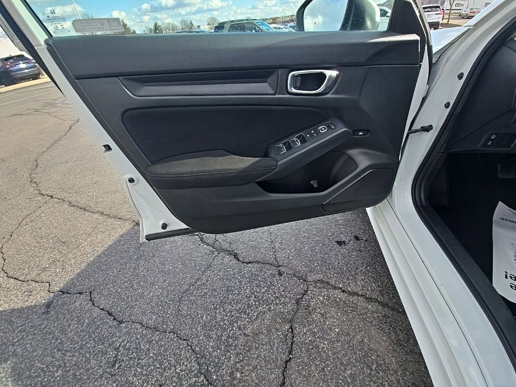 Used 2022 Honda Civic LX image 11