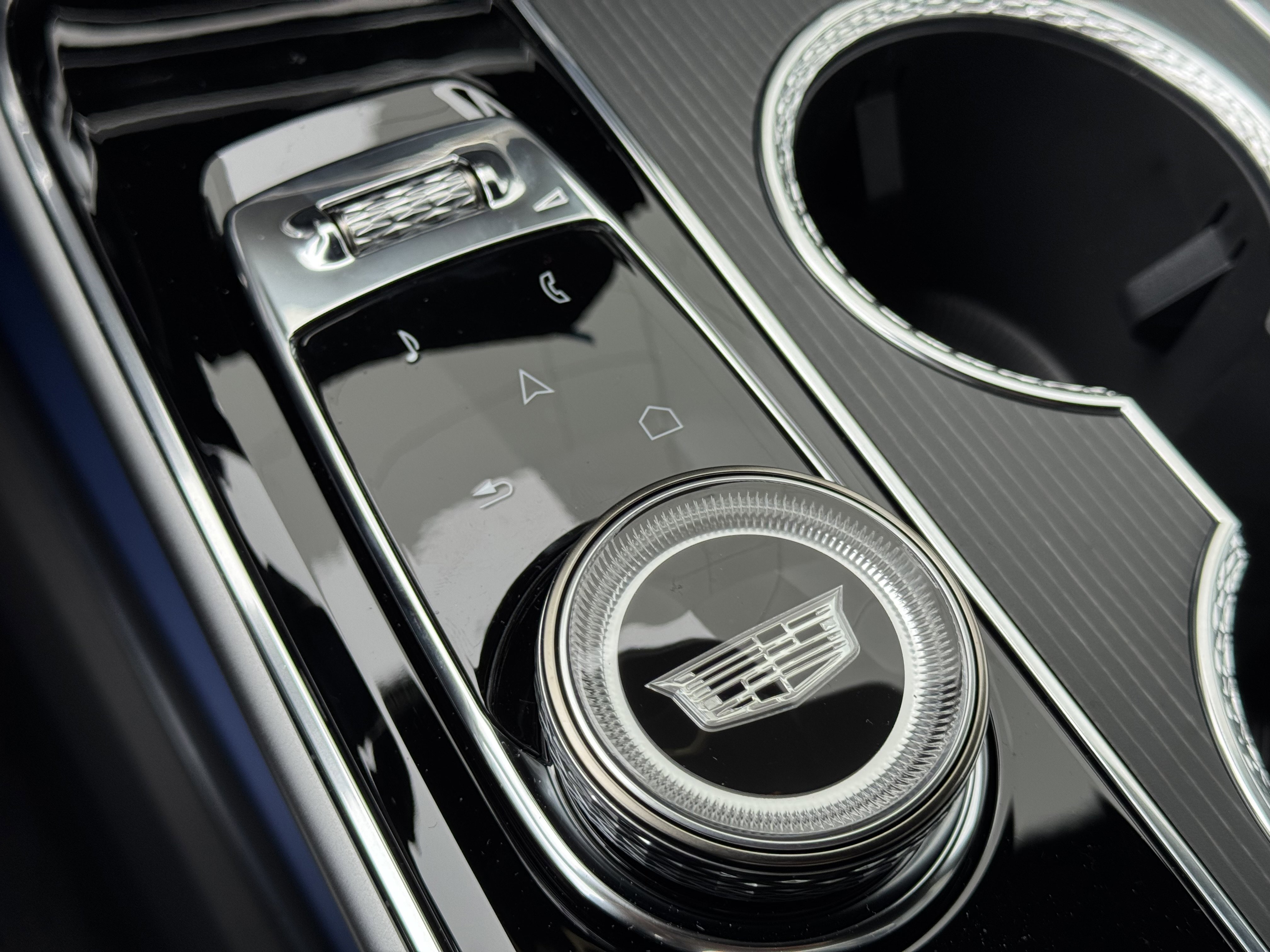 New 2025 Cadillac Lyriq Sport image 24