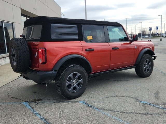 Used 2022 Ford Bronco Black Diamond image 4