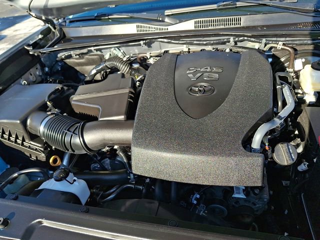 Used 2023 Toyota Tacoma SR5 w/ Technology Package image 34