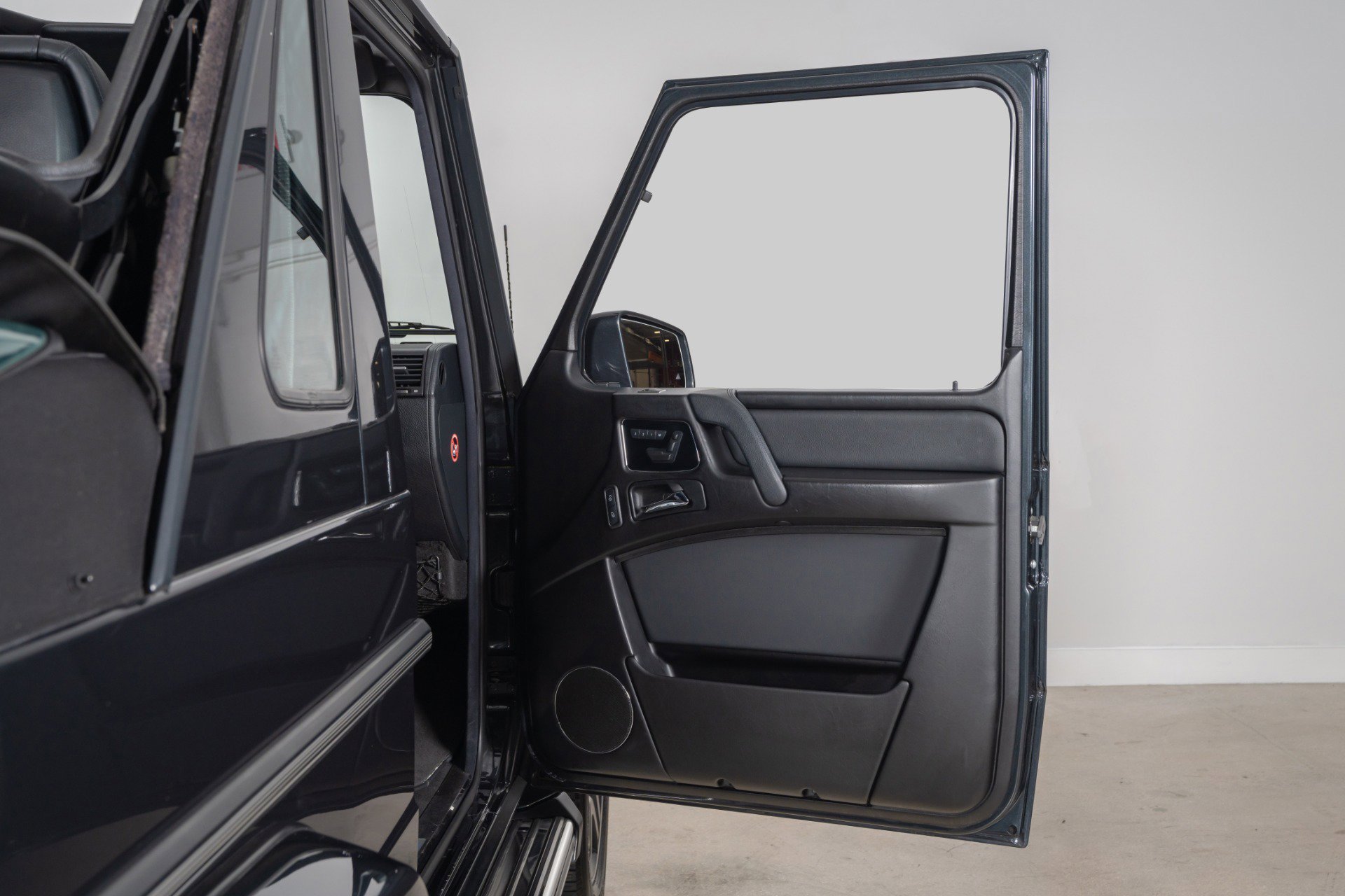 Used 2013 Mercedes-Benz G 500 image 36