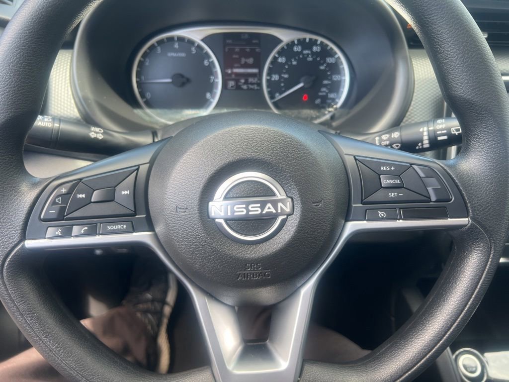 Used 2022 Nissan Kicks S FWD image 57