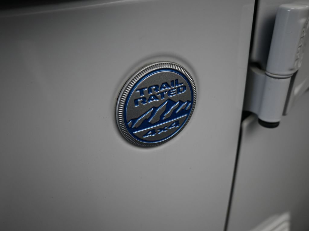 Used 2022 Jeep Wrangler Unlimited Sahara w/ Safety Group image 53