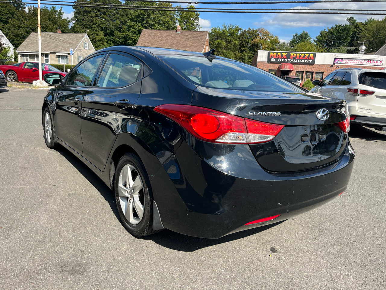 Used 2013 Hyundai Elantra GLS w/ Preferred Pkg image 3