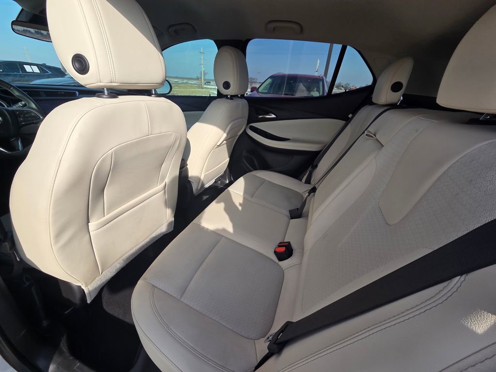 Used 2023 Buick Encore GX Select image 25