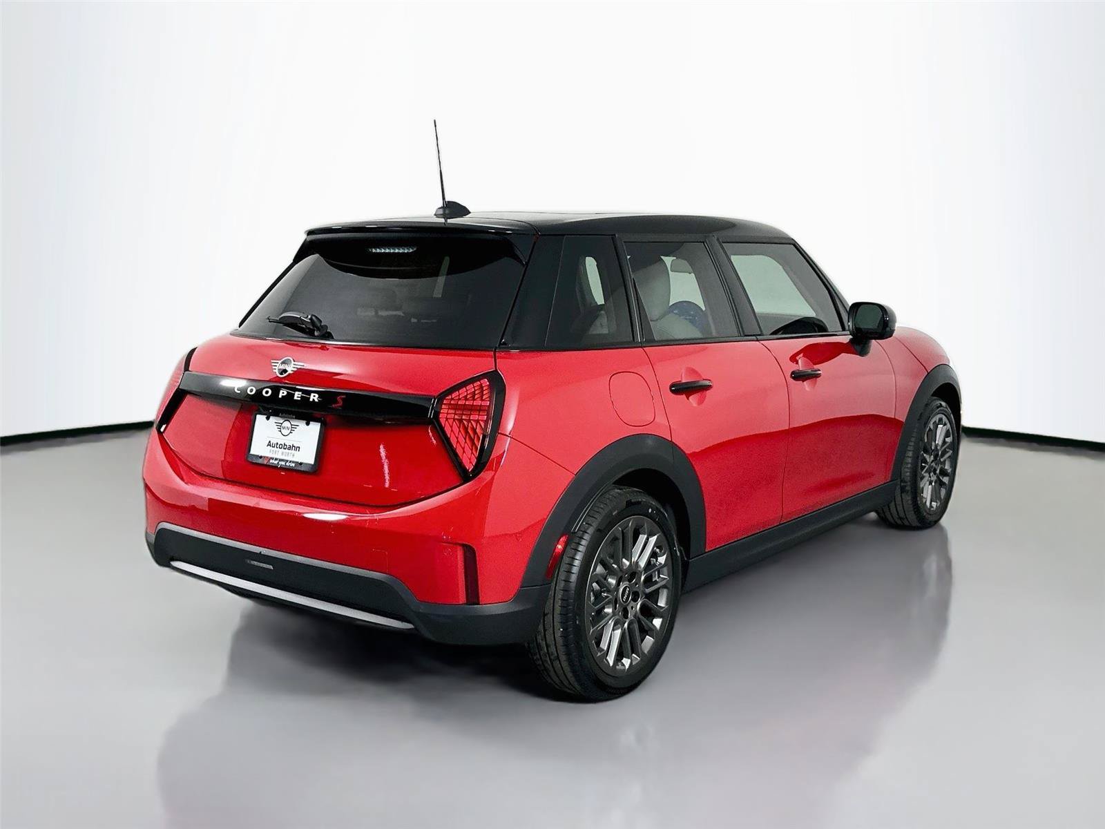 Used 2025 MINI Cooper S FWD image 4