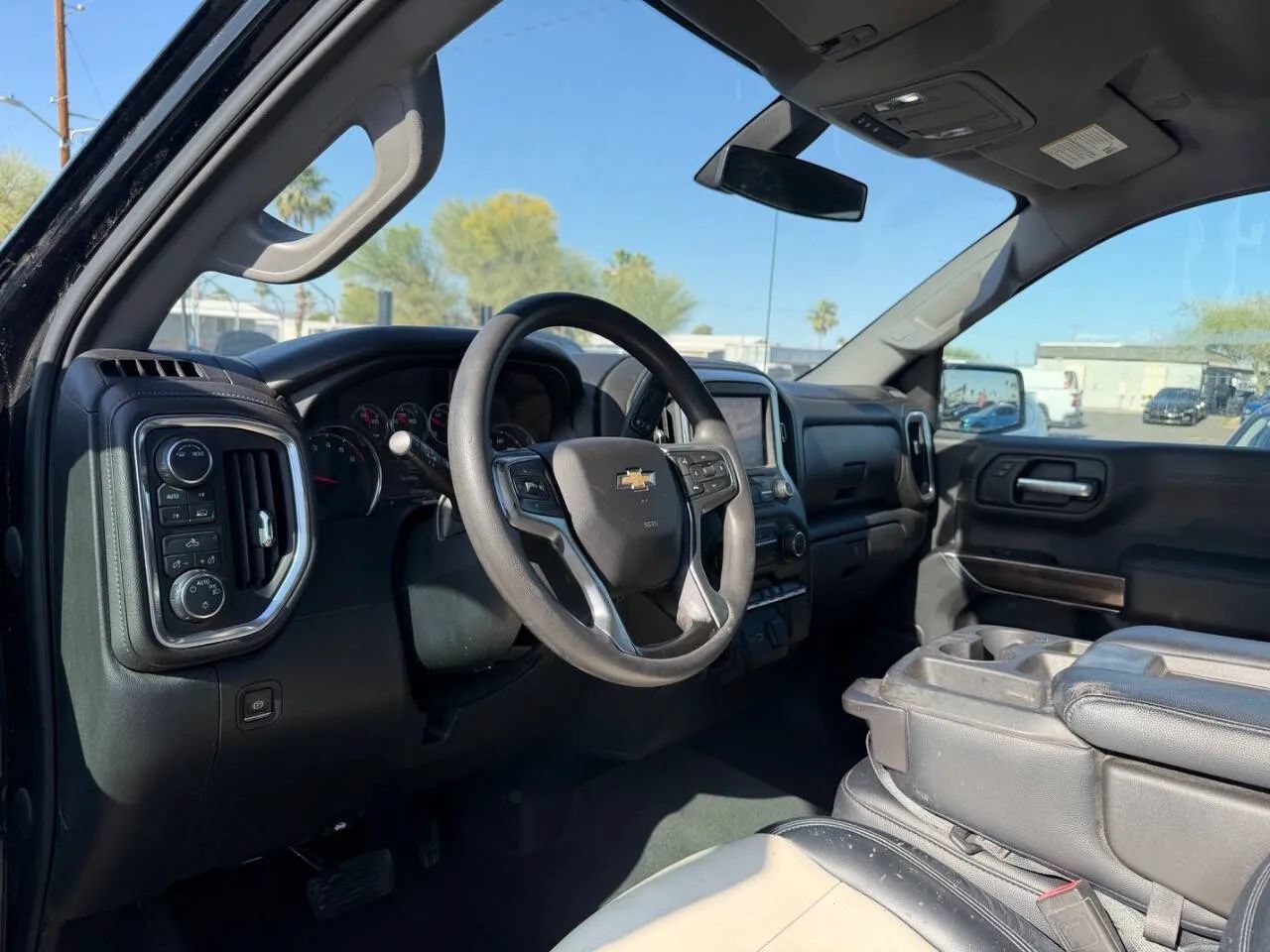 Used 2020 Chevrolet Silverado 1500 LT AWD/4WD image 18