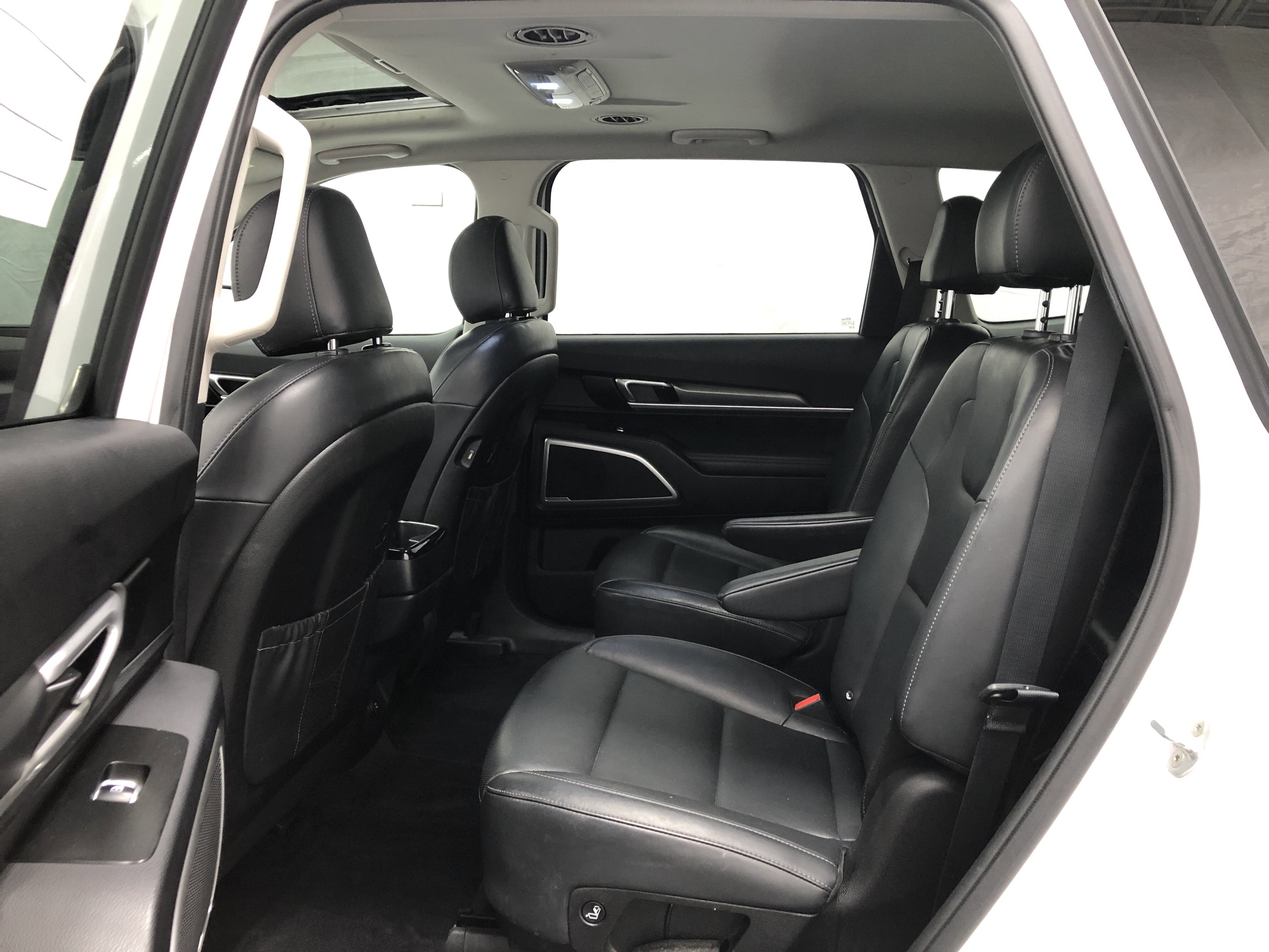 Used 2020 Kia Telluride S image 9