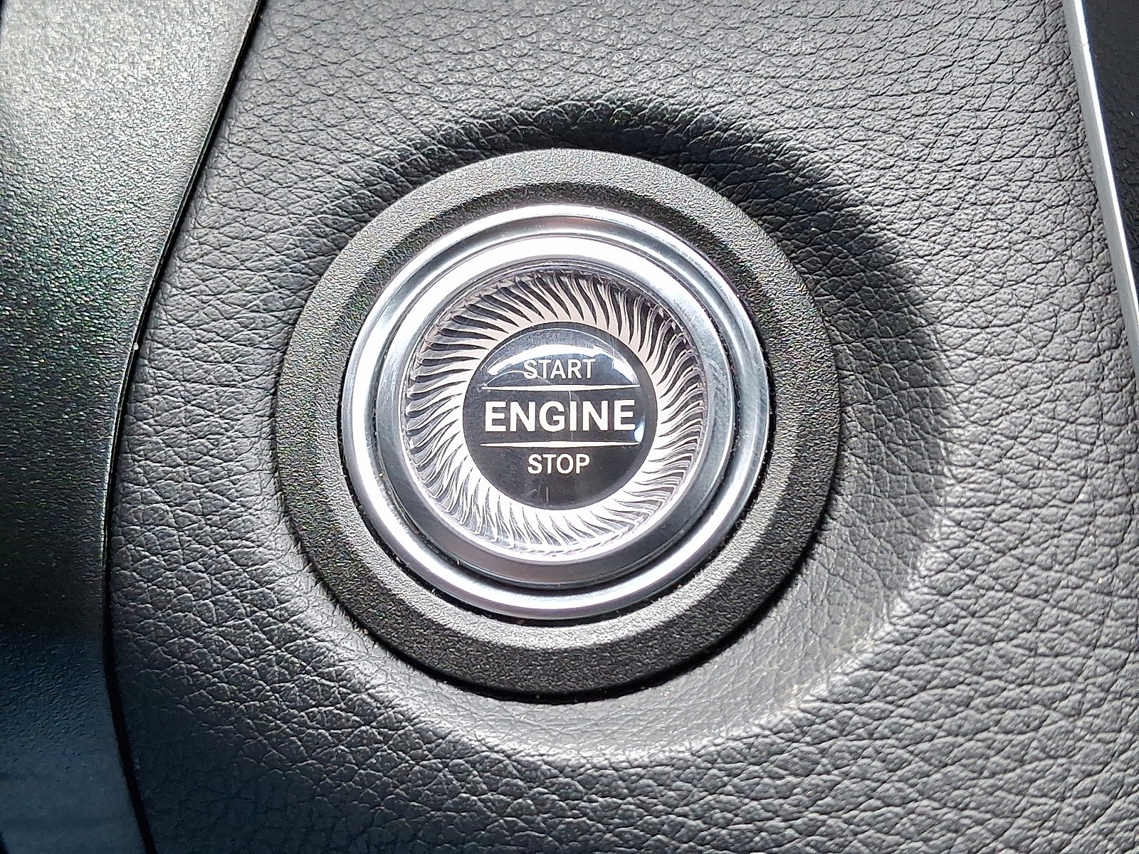 Certified 2020 Mercedes-Benz GLC 300 4MATIC image 24