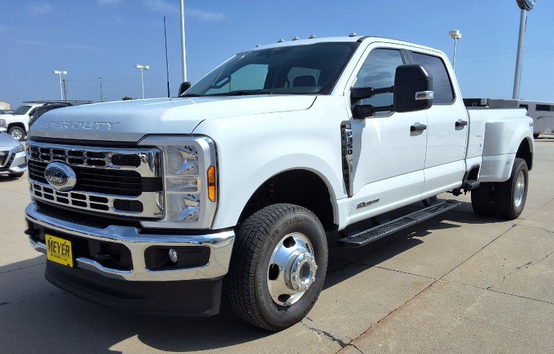 Used 2026 Ford F350 XLT AWD/4WD image 4