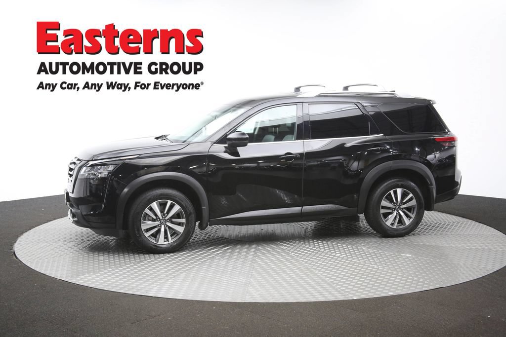 Used 2023 Nissan Pathfinder SL w/ Lighting Package (N92) AWD/4WD image 59