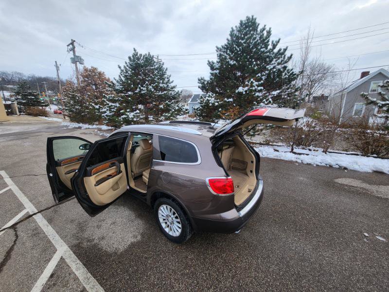 Used 2009 Buick Enclave CXL w/ Entertainment Package #3 image 22