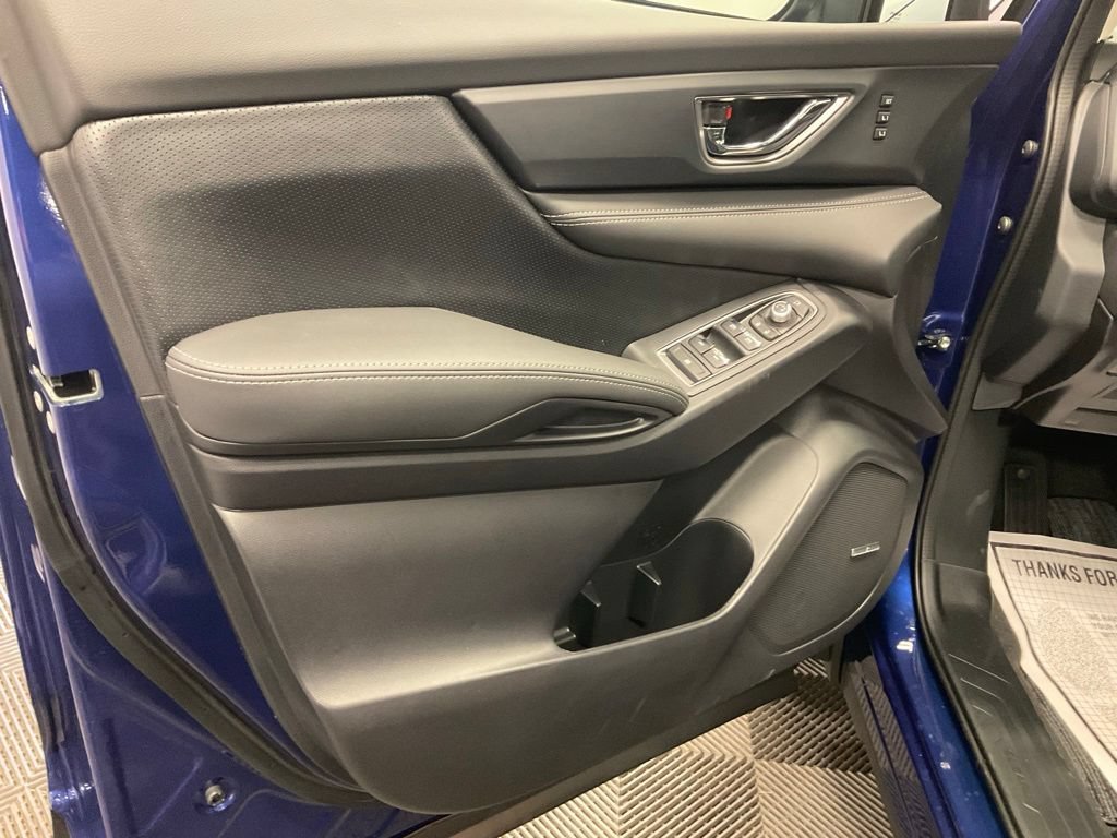 New 2026 Subaru Ascent Limited AWD/4WD image 9