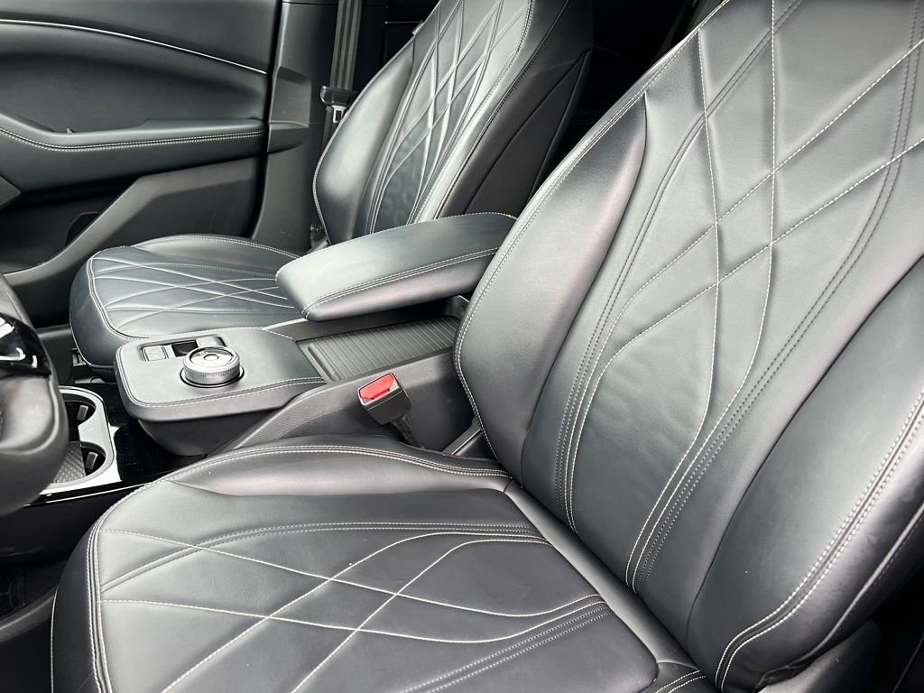 Used 2021 Ford Mustang Mach-E Select w/ Comfort/Appearance Package image 12