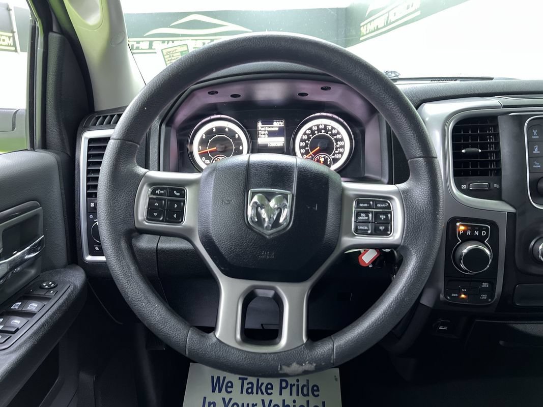Used 2022 RAM 1500 Classic SLT AWD/4WD image 20
