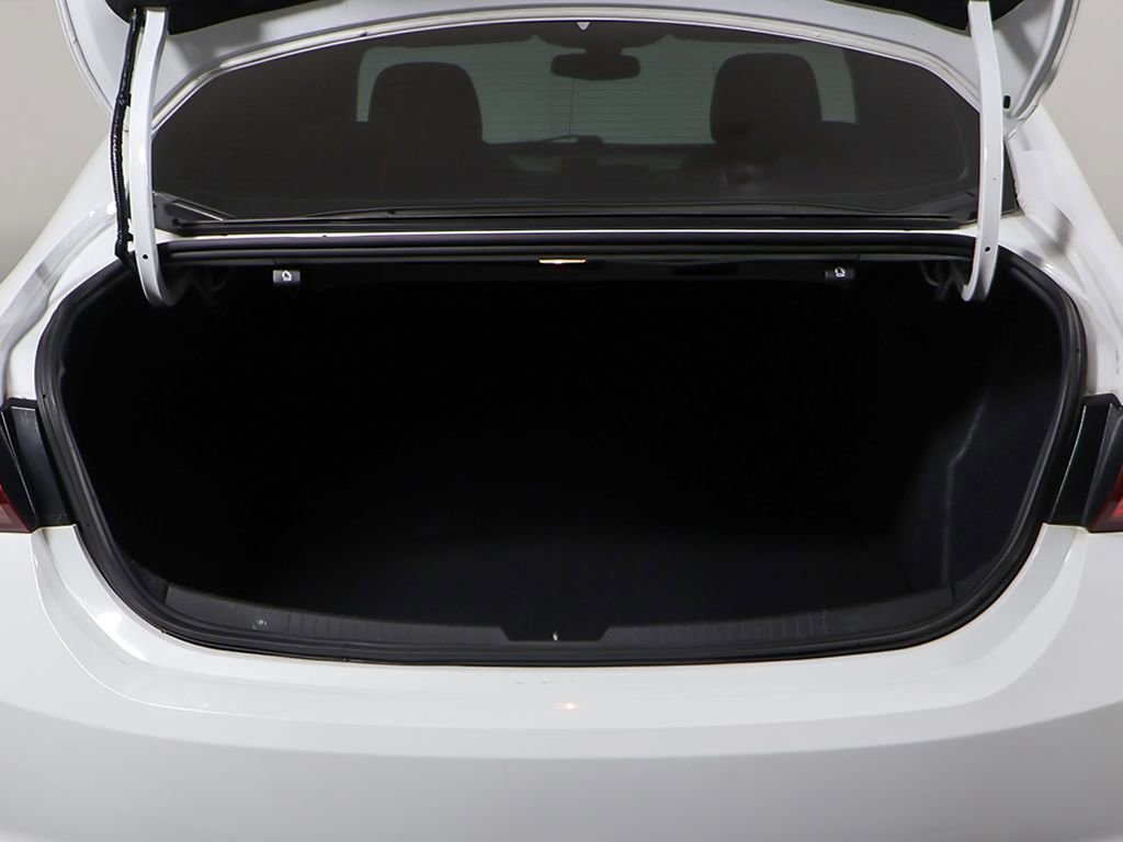 Used 2020 Chevrolet Malibu LT image 12