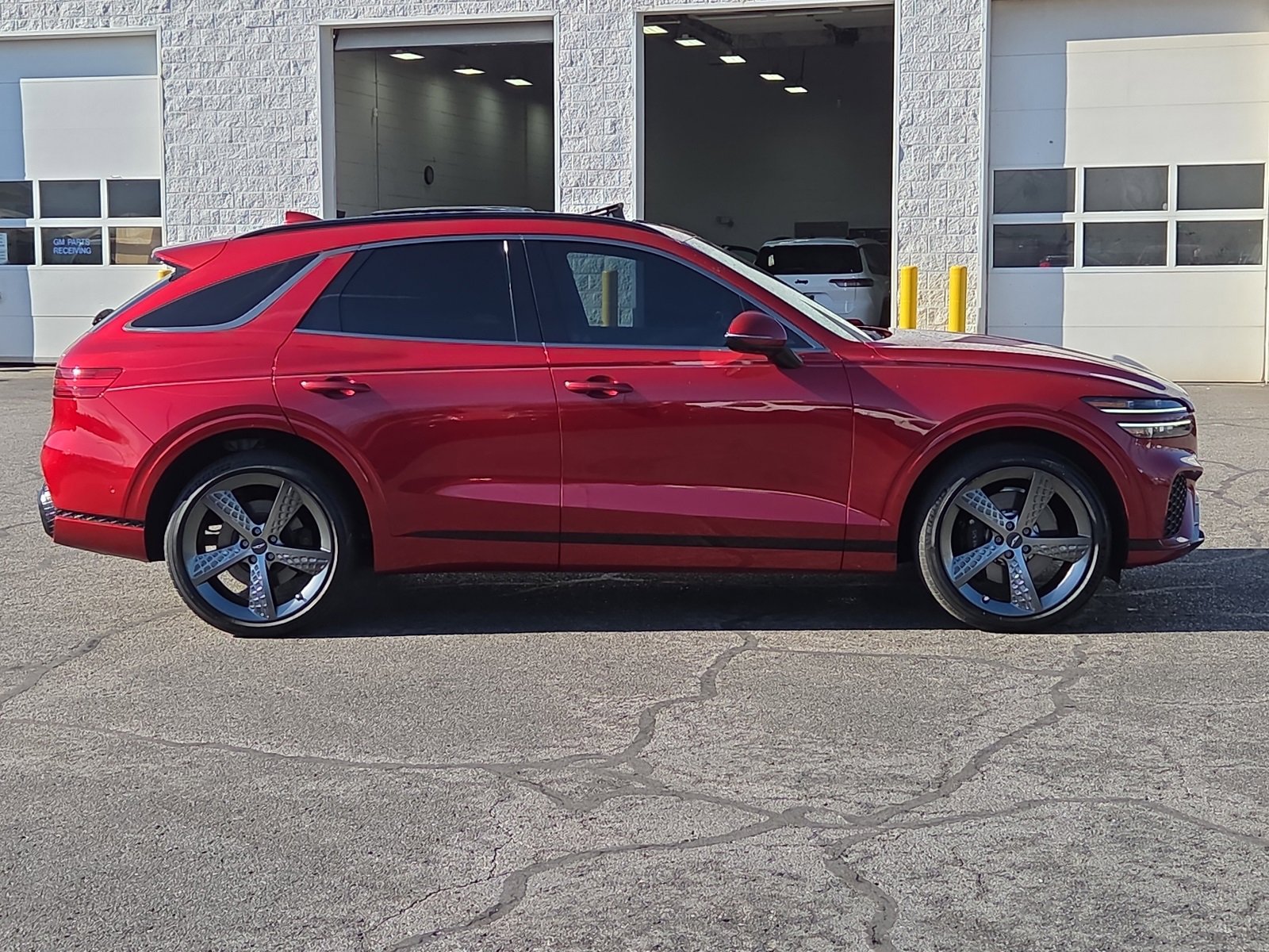 Used 2023 Genesis GV70 2.5T w/ Sport Prestige Package image 6