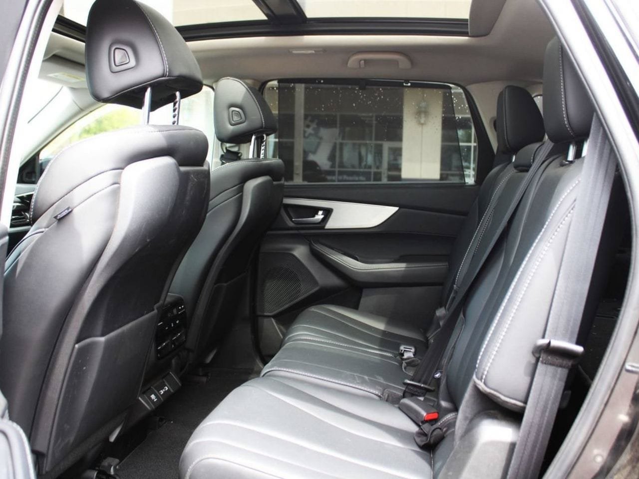 Used 2024 Acura MDX w/ Technology Package AWD/4WD image 13