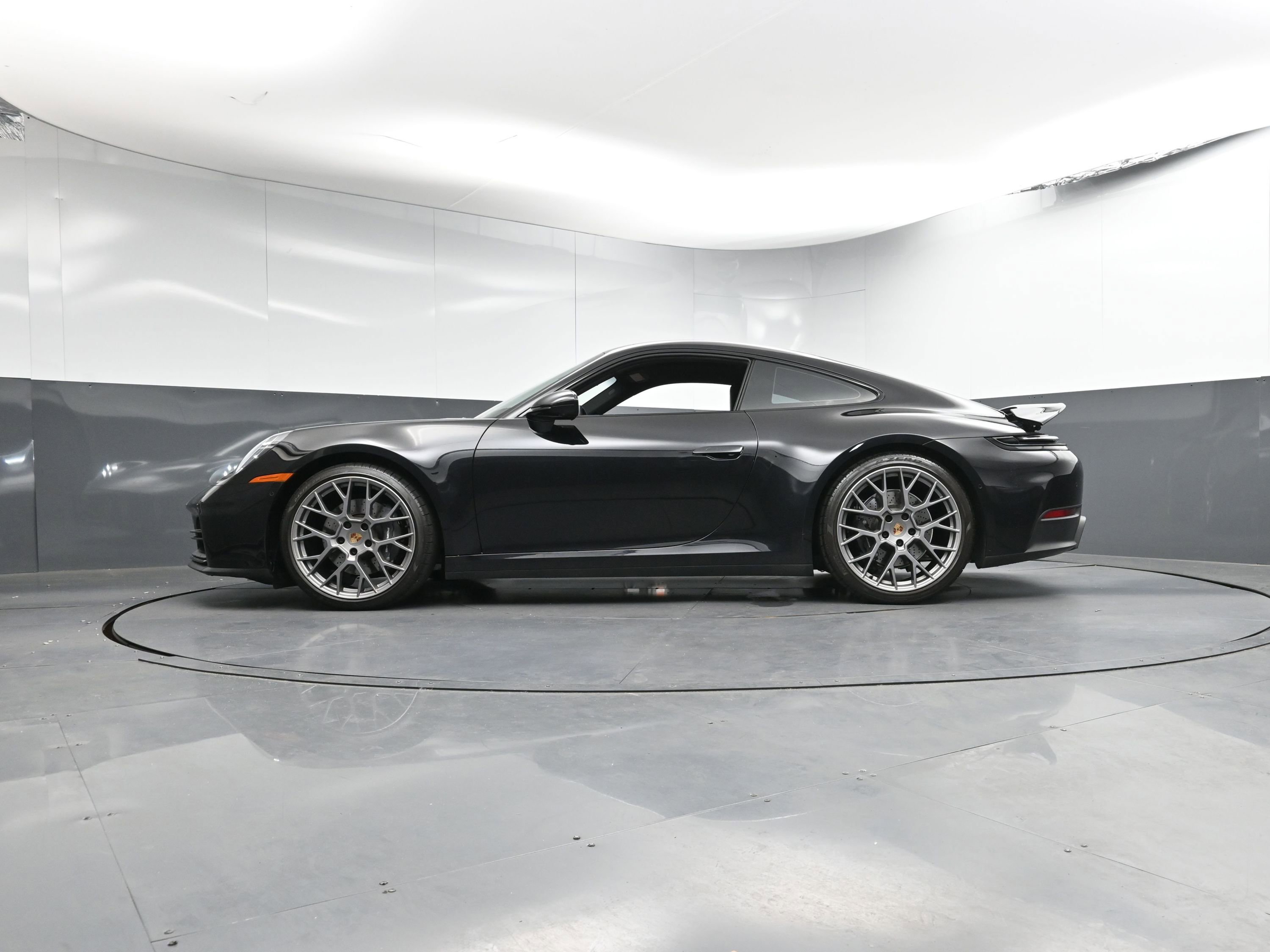 Certified 2025 Porsche 911 Carrera image 34
