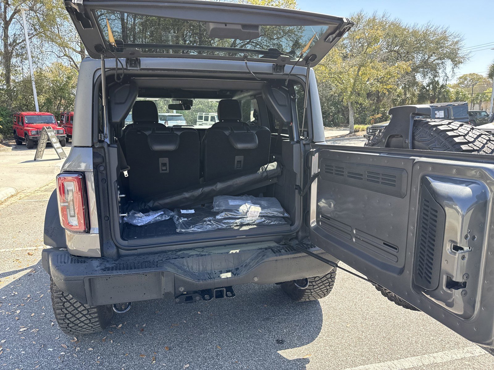 Used 2024 Ford Bronco Badlands image 30