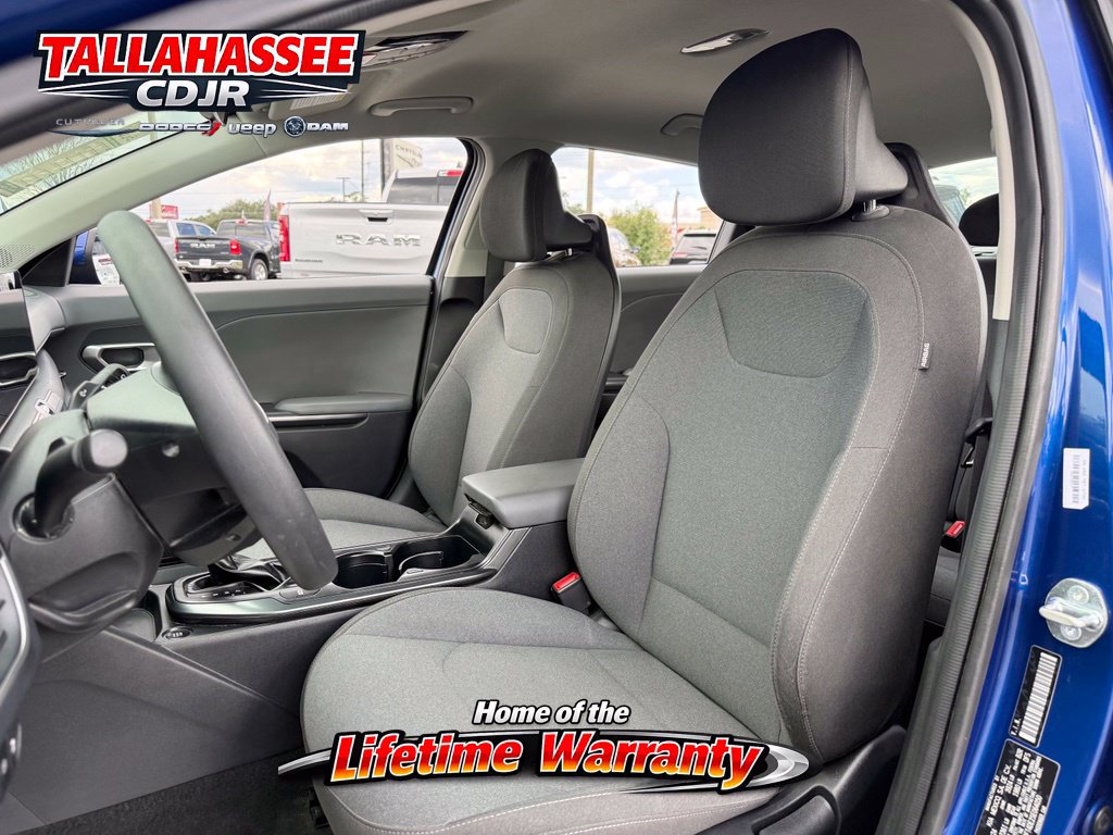 Used 2025 Kia K4 FWD image 18