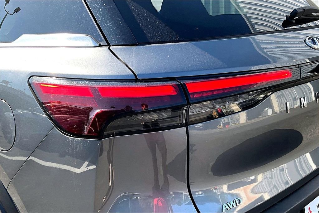 Used 2023 INFINITI QX60 Luxe image 23