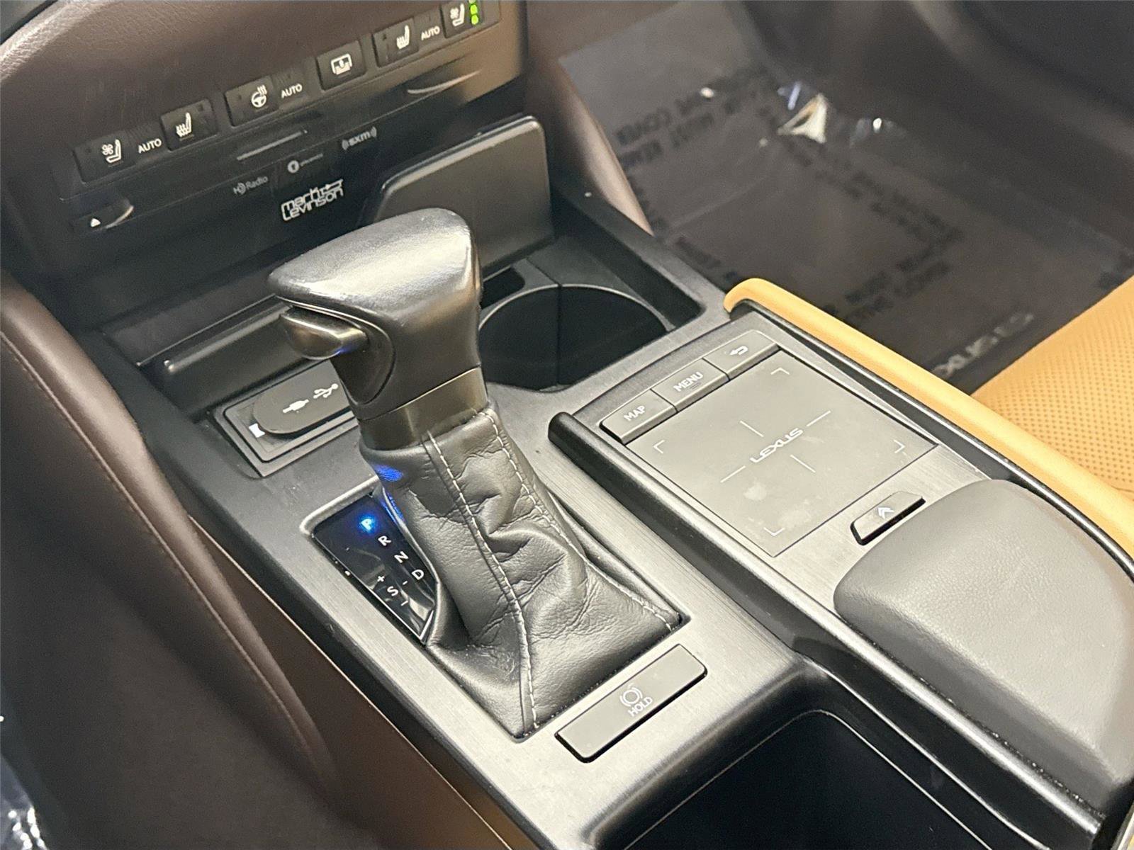 Used 2020 Lexus ES 350 Ultra Luxury w/ Accessory Package 2 image 27