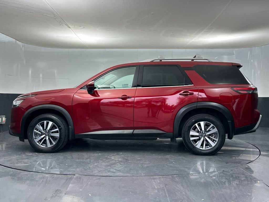 Used 2024 Nissan Pathfinder SL image 6