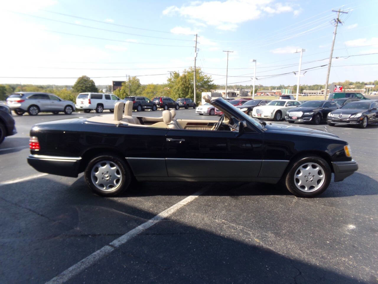 Used 1994 Mercedes-Benz E 320 Convertible image 21