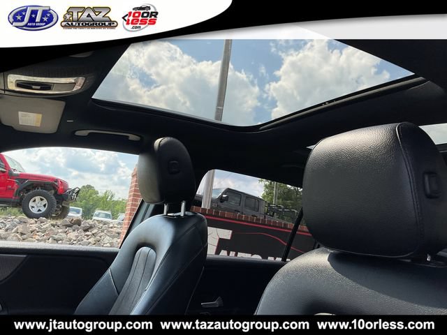 Used 2020 Mercedes-Benz GLB 250 4MATIC w/ Premium Package image 12