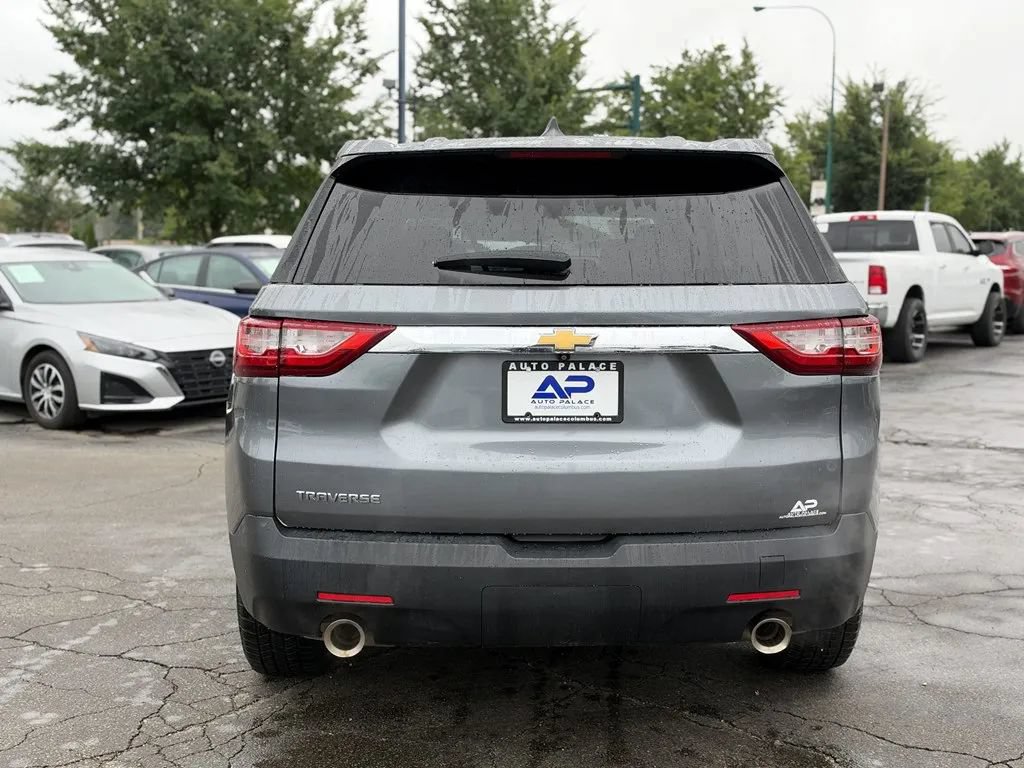 Used 2021 Chevrolet Traverse LS FWD image 5
