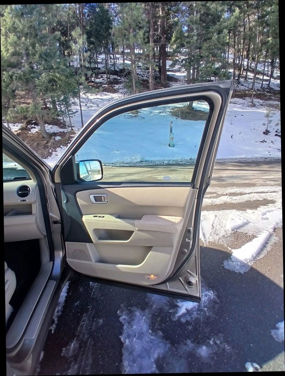 Used 2011 Honda Pilot EX-L image 11