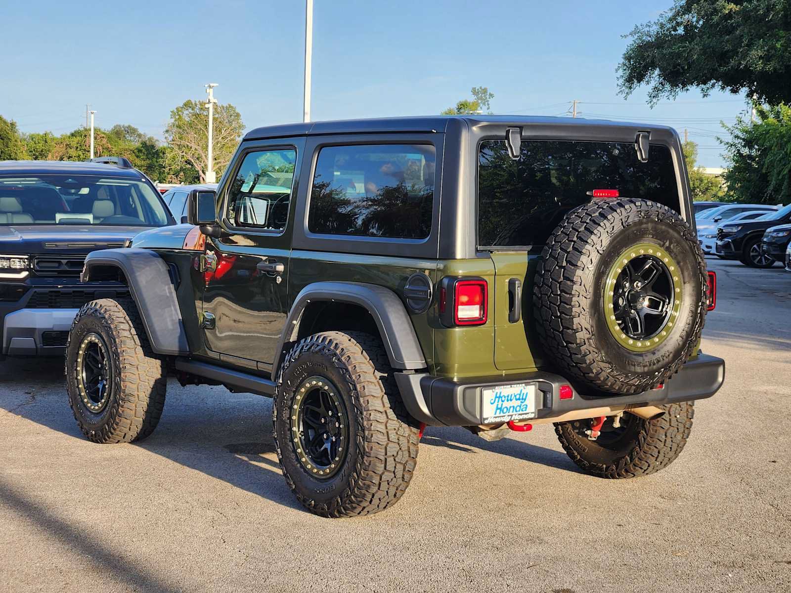 Used 2022 Jeep Wrangler Rubicon AWD/4WD image 5