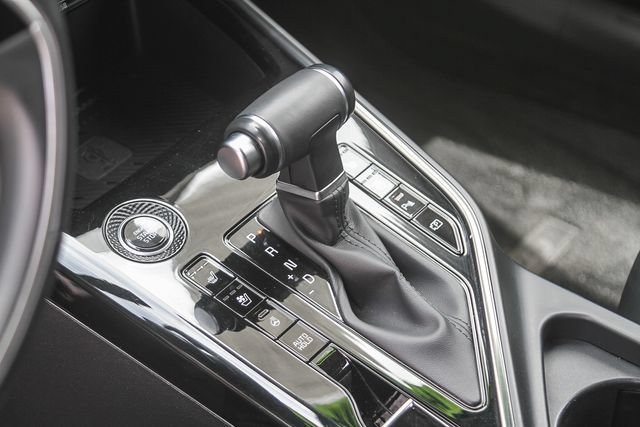 Used 2023 Kia Niro SX Touring FWD image 20