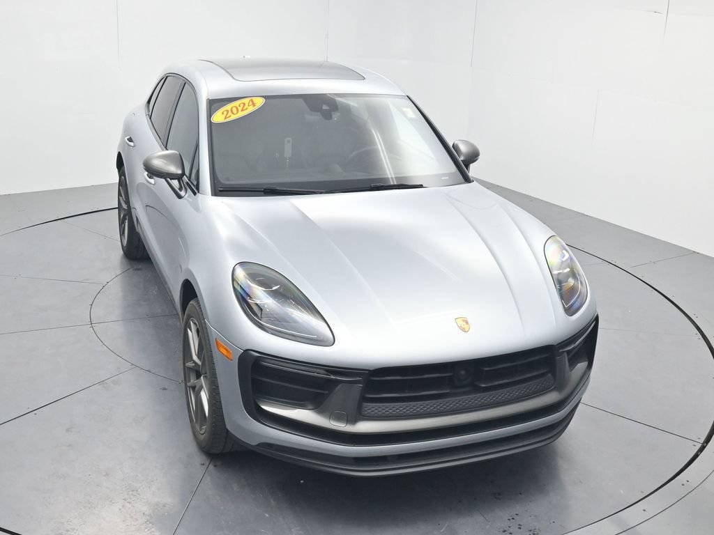 Used 2024 Porsche Macan Turbo AWD/4WD image 49