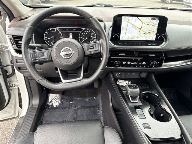 Used 2023 Nissan Rogue SL w/ SL Premium Package image 18