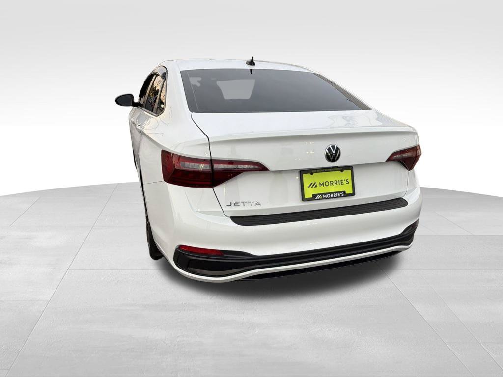 Used 2022 Volkswagen Jetta Sport FWD image 16