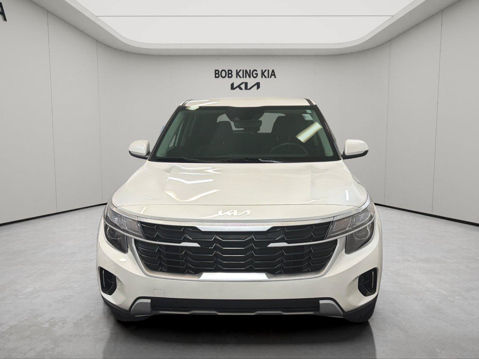 Used 2024 Kia Seltos LX AWD/4WD image 8