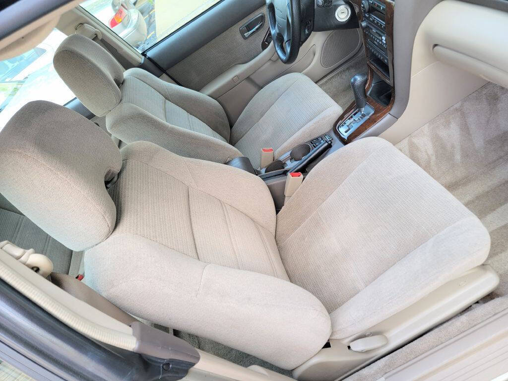 Used 2004 Subaru Outback H6 35th Anniversary Edition AWD/4WD image 19