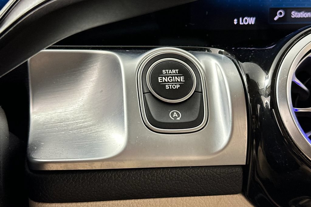 Used 2022 Mercedes-Benz GLB 250 4MATIC image 28